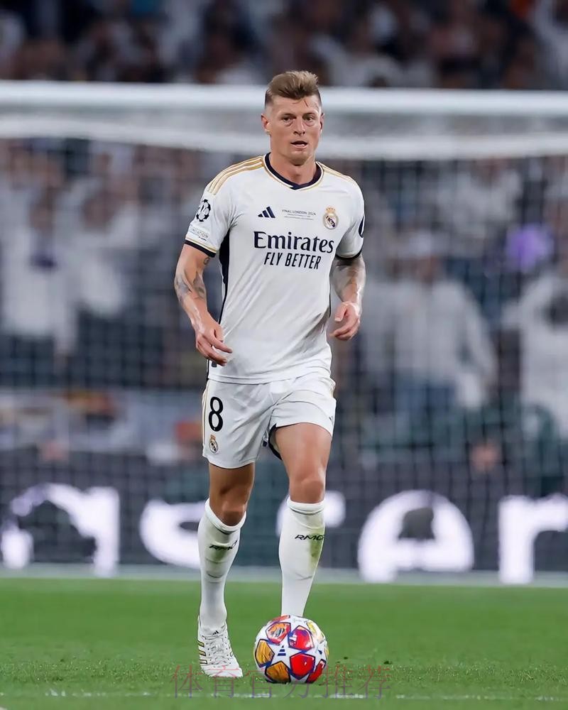 克罗斯:很久没和阿拉巴合作 但他能为皇马效力 克罗斯:很久没和阿拉巴合作 但他能为皇马效力